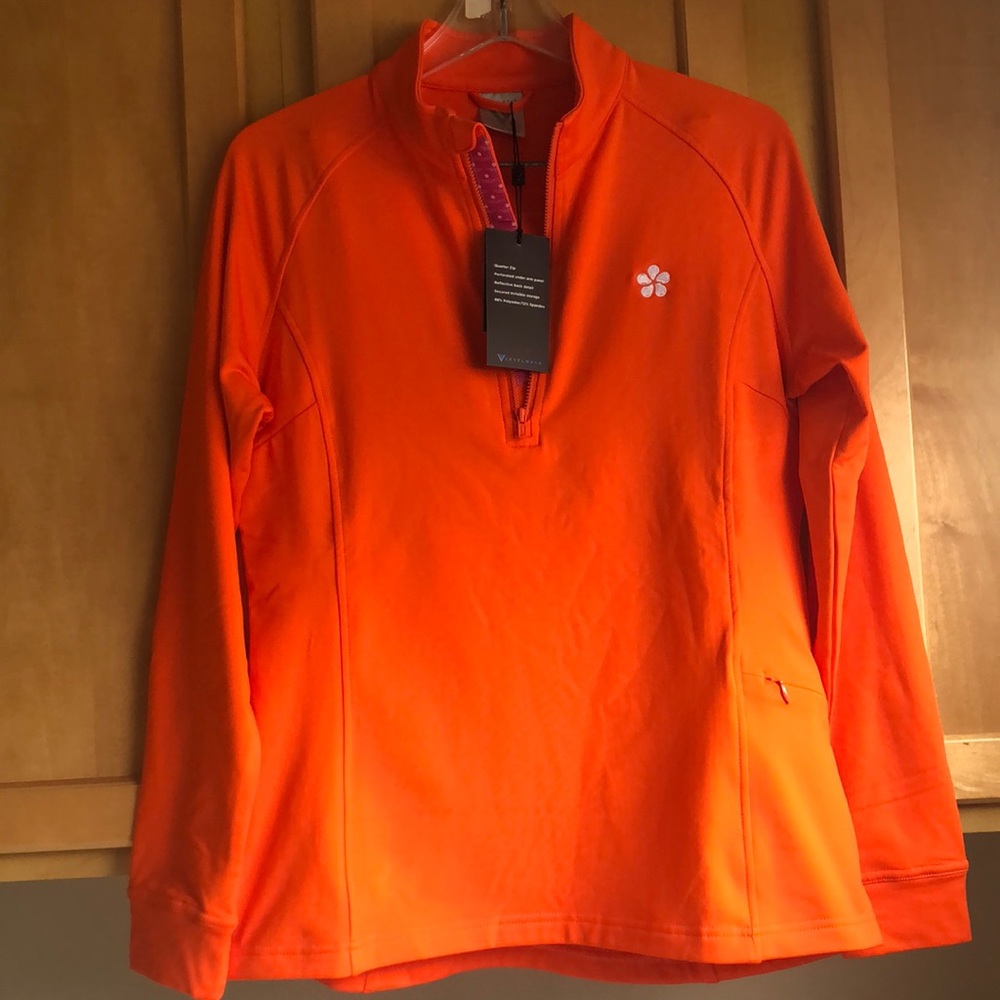 NWT, Levelwear Essence womens activewear